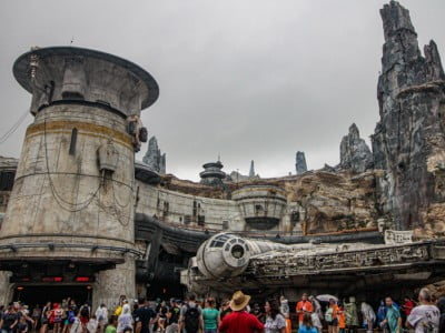Millennium Falcon Exterior Millennium Falcon Exterior