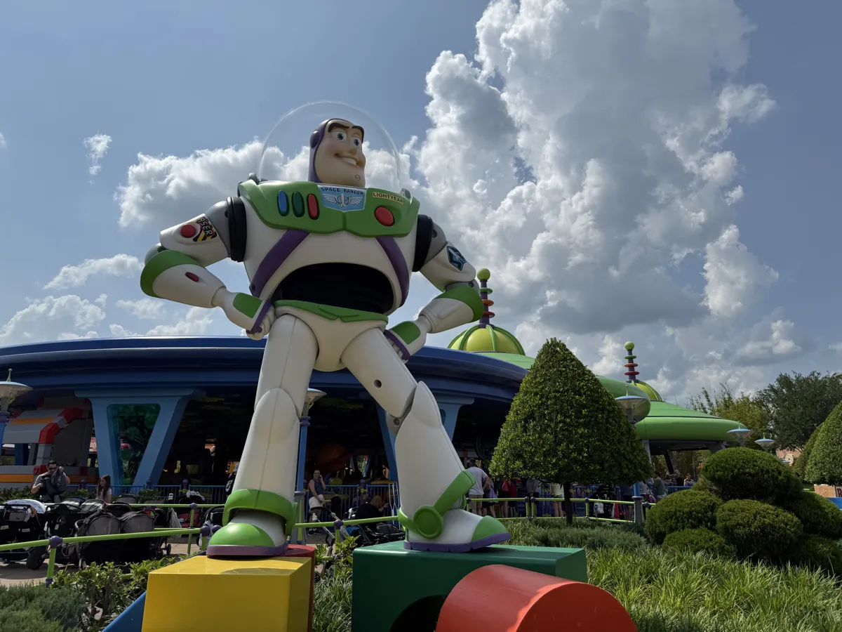 Alien Swirling Saucers