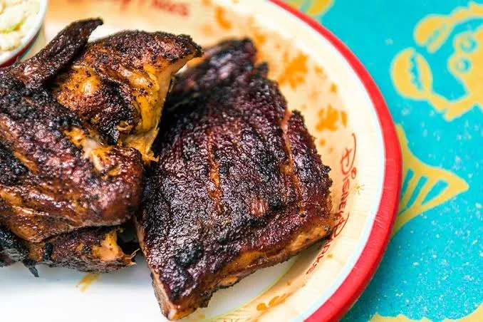 Plato de Flame Tree Barbecue en Animal Kingdom, Walt Disney World